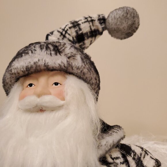 NWT White Pine Free Standing Santa Black White Plaid Herringbone Holiday Decor - Picture 14 of 17